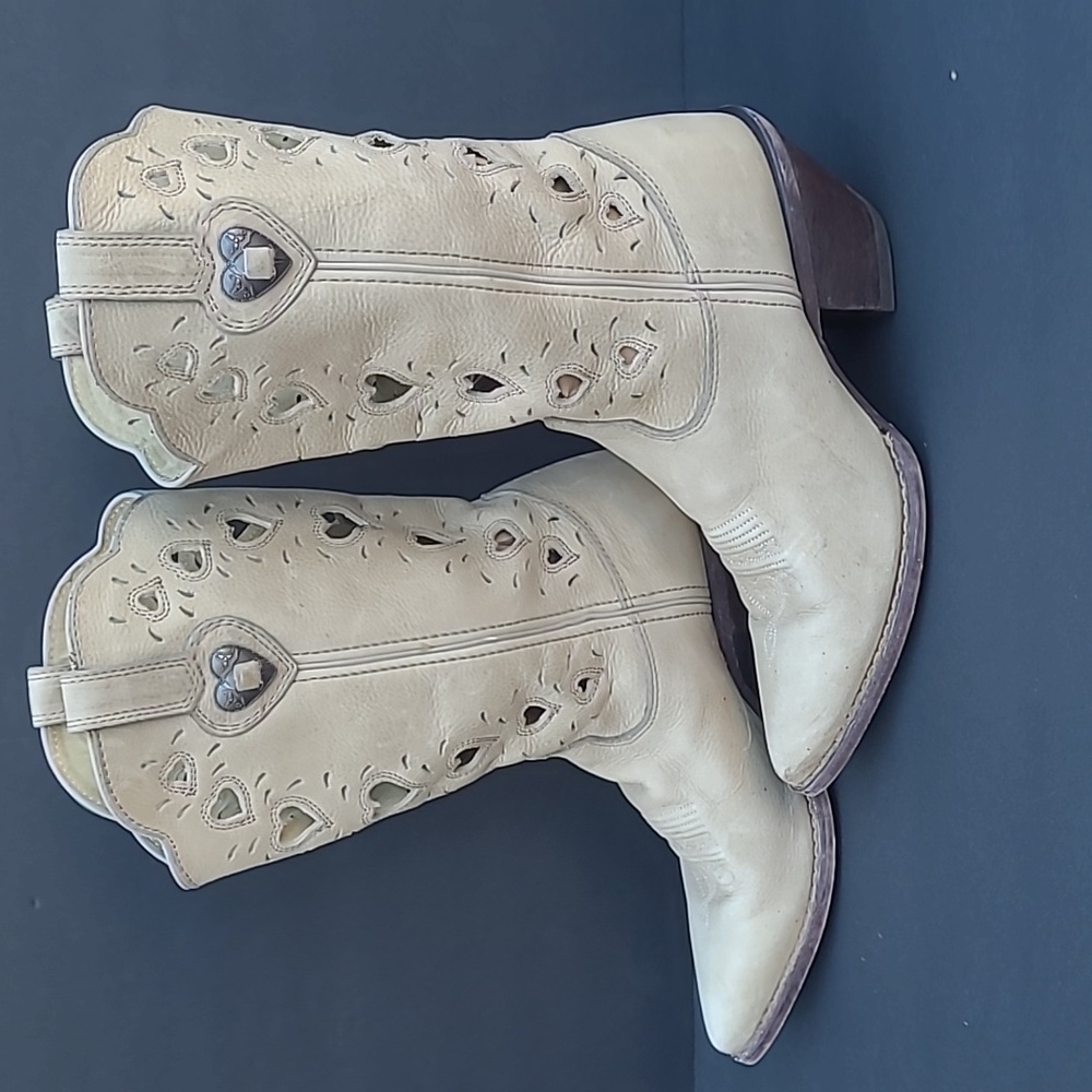 Durango Cream Heart Cutout Heeled Boots